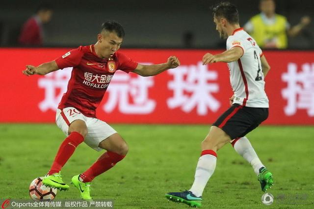罗马诺指出，切尔西基本完成从塞内加尔AFDarouSalam俱乐部签下迪翁古的交易，球员昨天与派斯一起来到斯坦福桥，观看了切尔西对阵纽卡的比赛。